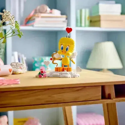 LEGO Icons Lieve Tweety Looney Tunes Bouwpakket voor Volwassenen 40824