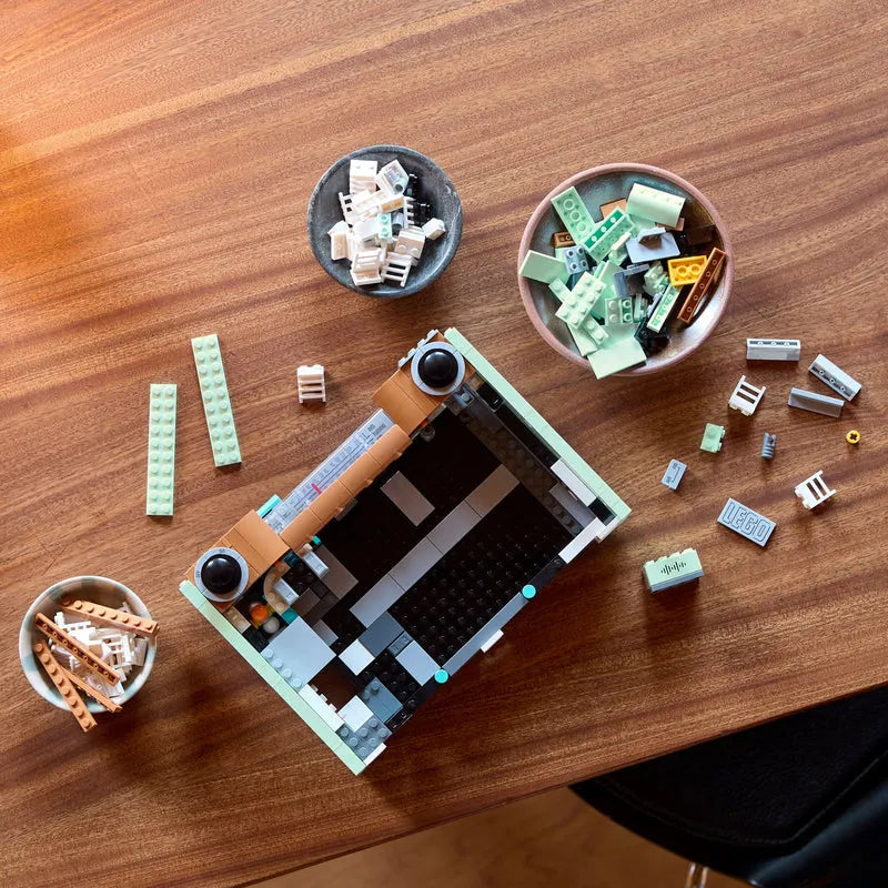 LEGO Retroradio 10334 Icons